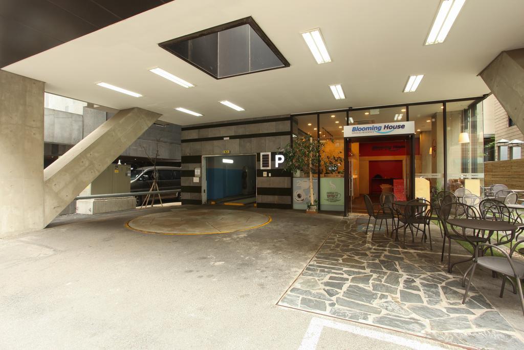 Blooming House Residence Сеул Екстер'єр фото